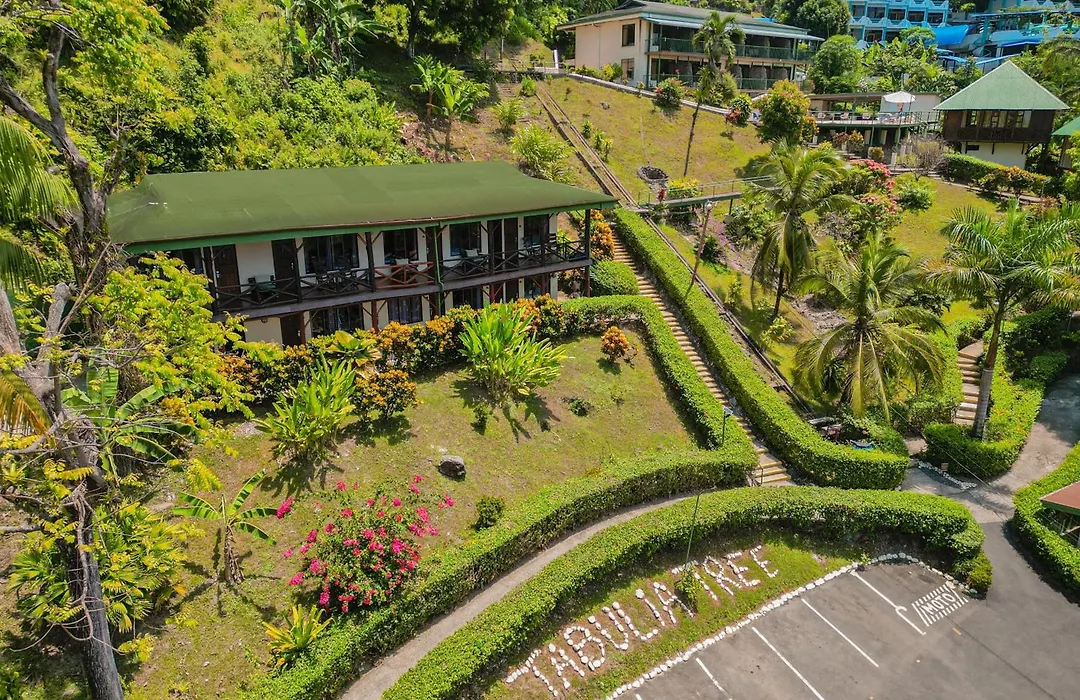 Tabulia Tree Hotel And Villas-1